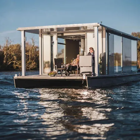 Aquahome - Np De Biesbosch - Bijzonder Overnachten Op Houseboat! Werkendam