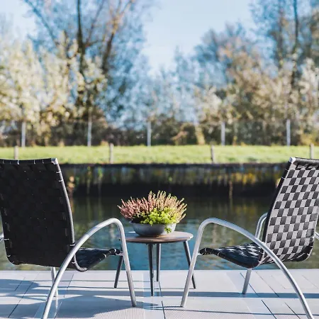 Chalet Aquahome - Np De Biesbosch - Bijzonder Overnachten Op Houseboat! Werkendam